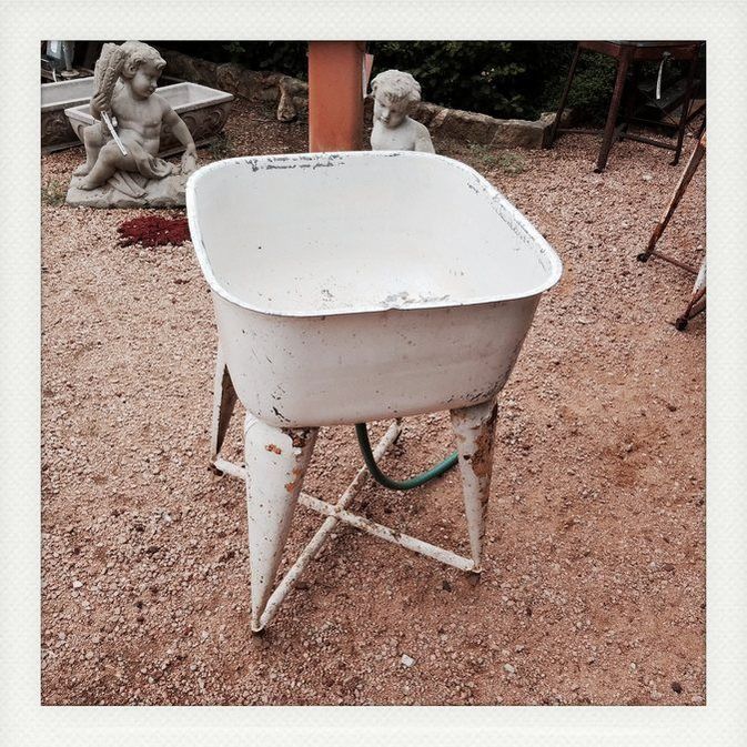 WHITE PAINTED WASH TUB STAND - COUNTRY ACCENTS ANTIQUES